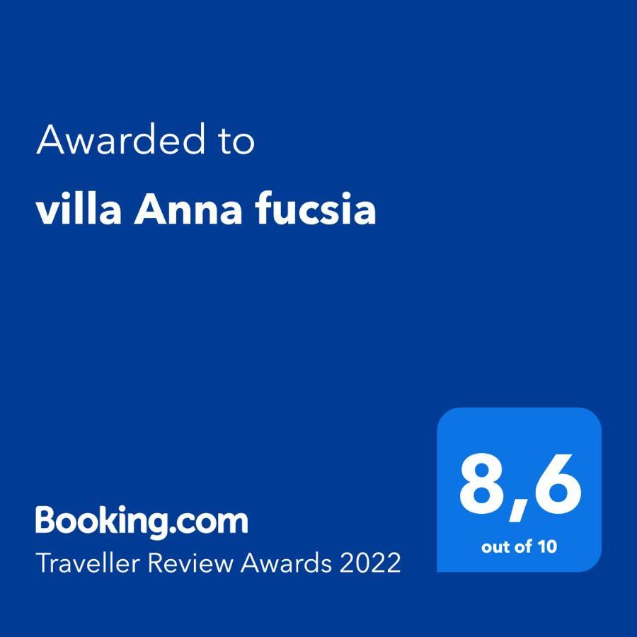 villa Anna fucsia Reitani Esterno foto